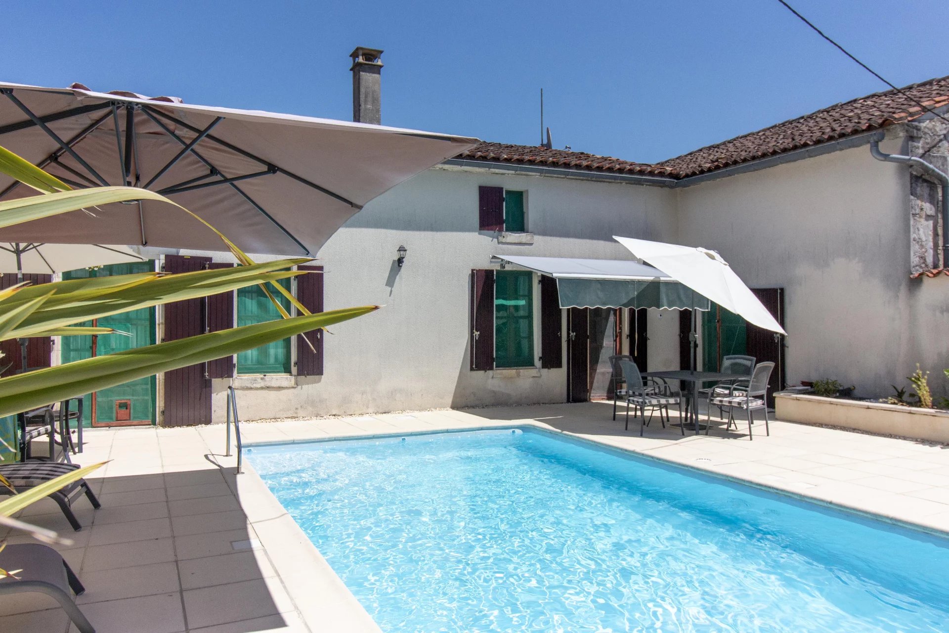 Charming 3-bedroom village house with pool near Jarnac, Poitou-Charentes – France – BVI86599