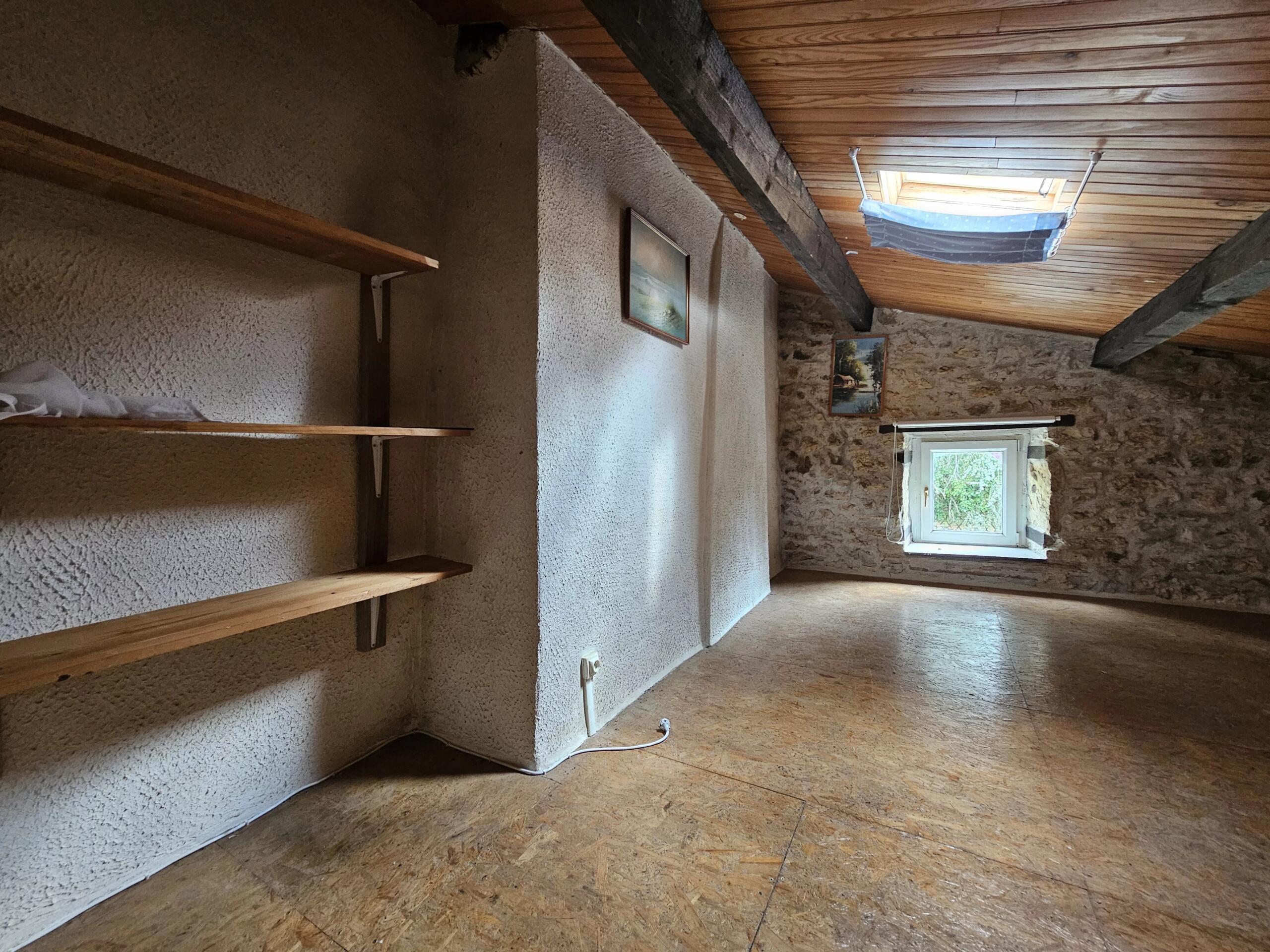 Detached Hamlet Home with Attached Barn and Excellent Potential, Poitou-Charentes – France – BVI86502