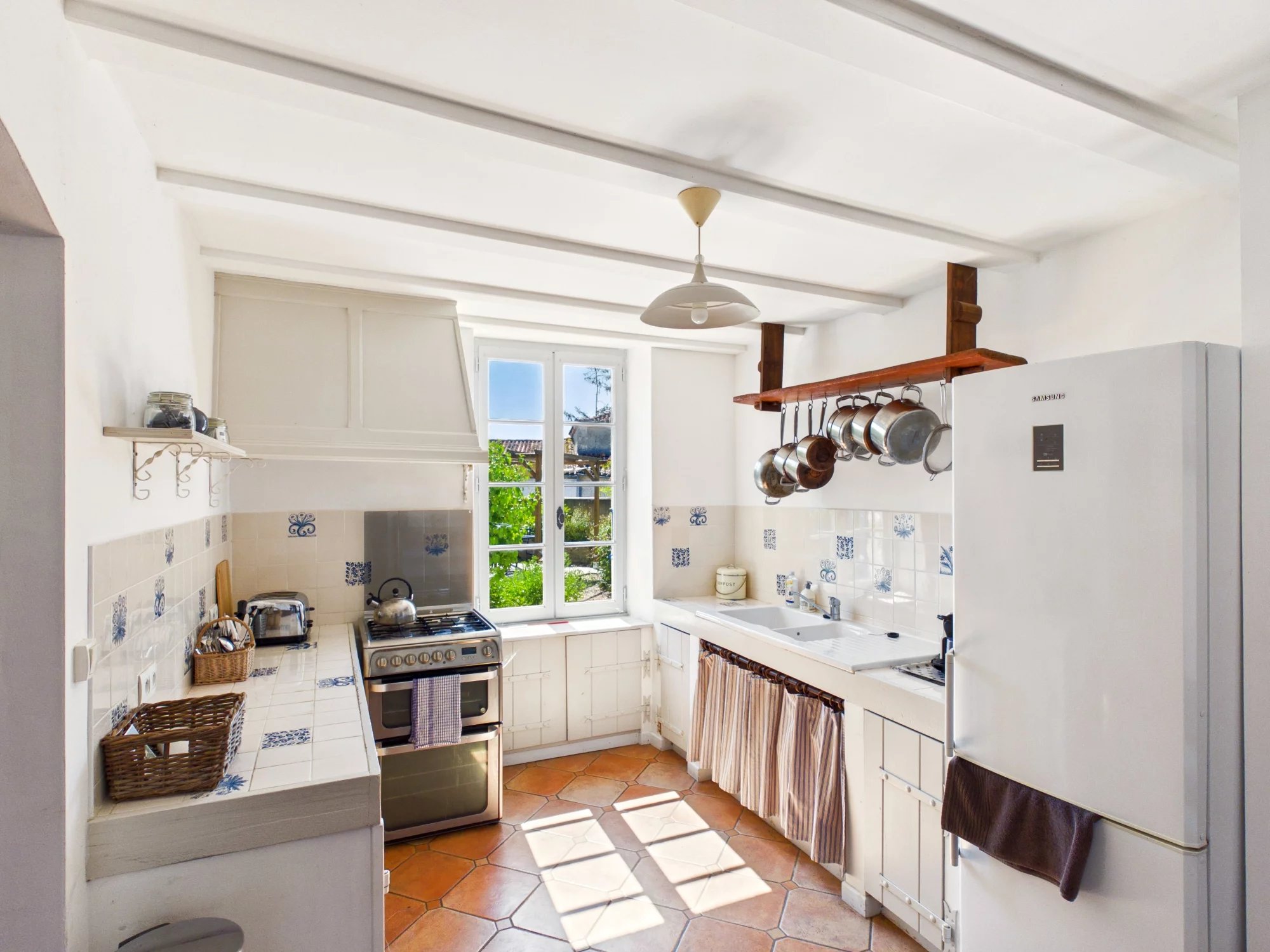 Character, Charm and Vineyard Views – A True French Country Haven, Poitou-Charentes – France – BVI81117