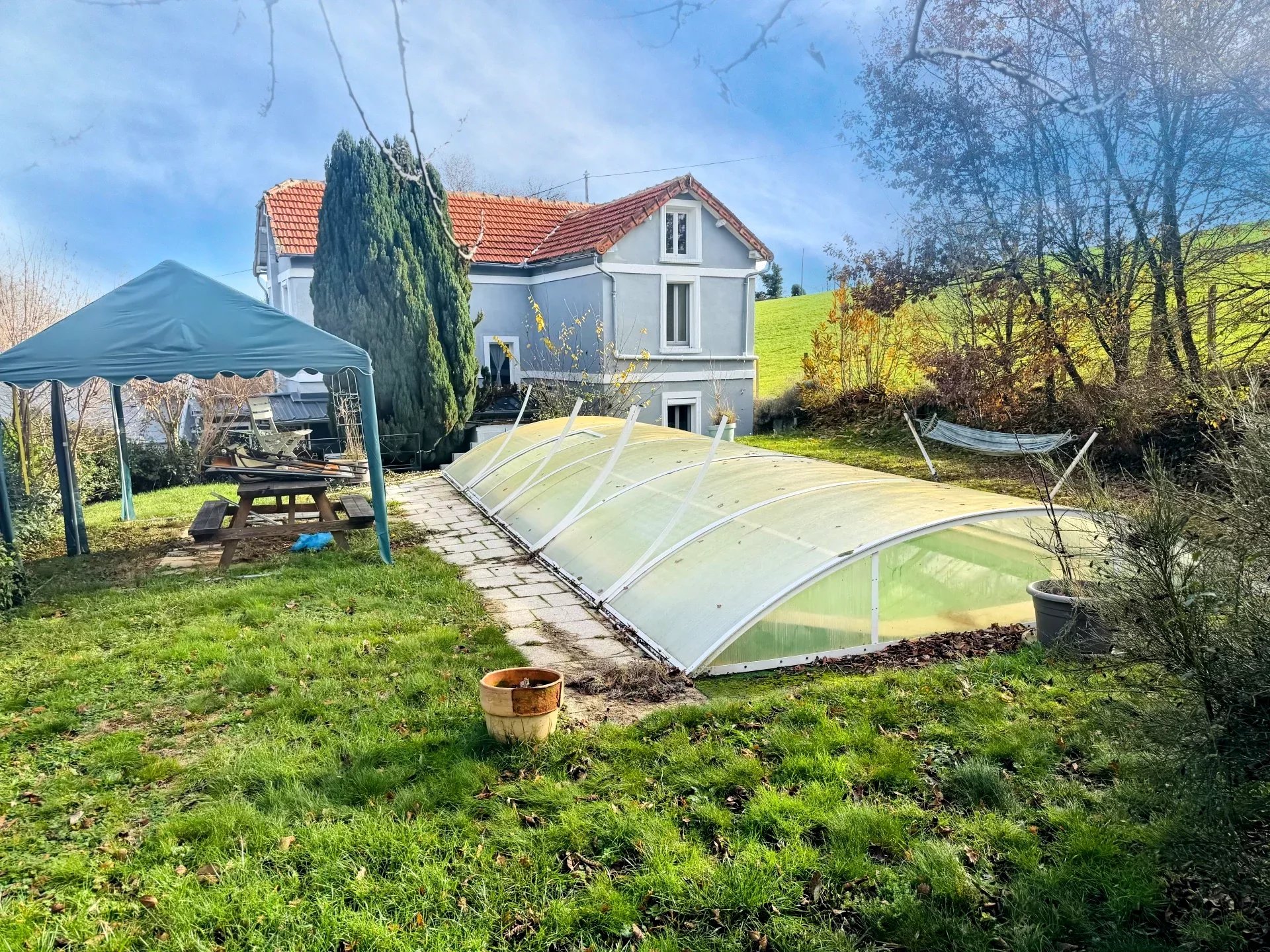 La Salvetat-Peyralès Property with Two Homes, Garden & Pool, Midi-Pyrénées – France – BVI83711