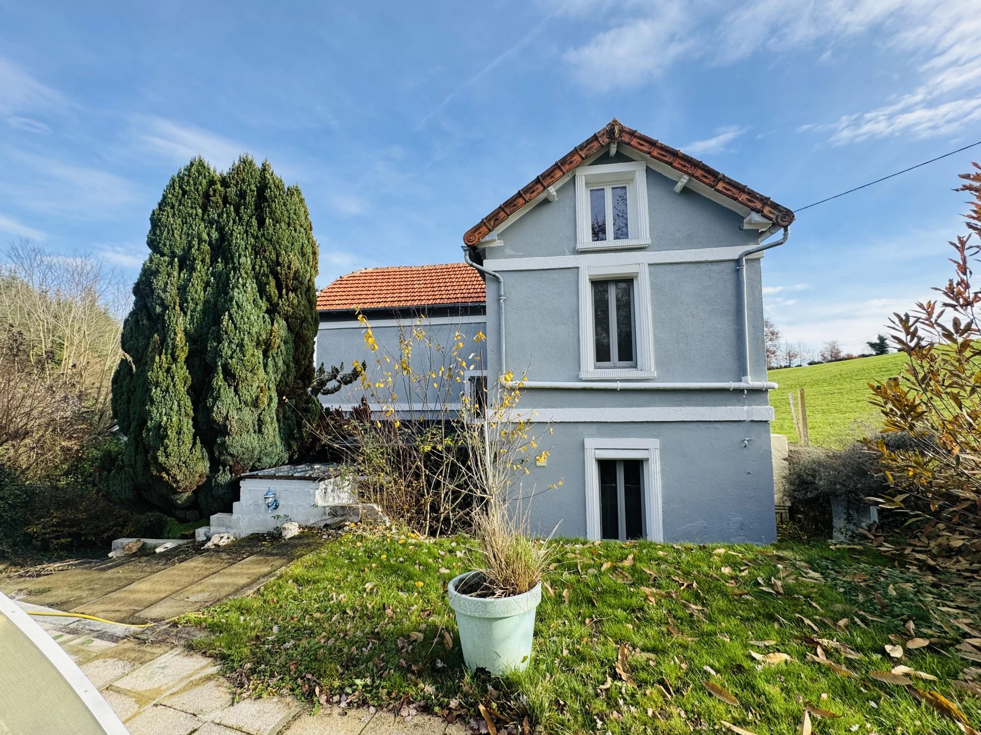 La Salvetat-Peyralès Property with Two Homes, Garden & Pool, Midi-Pyrénées – France – BVI83711