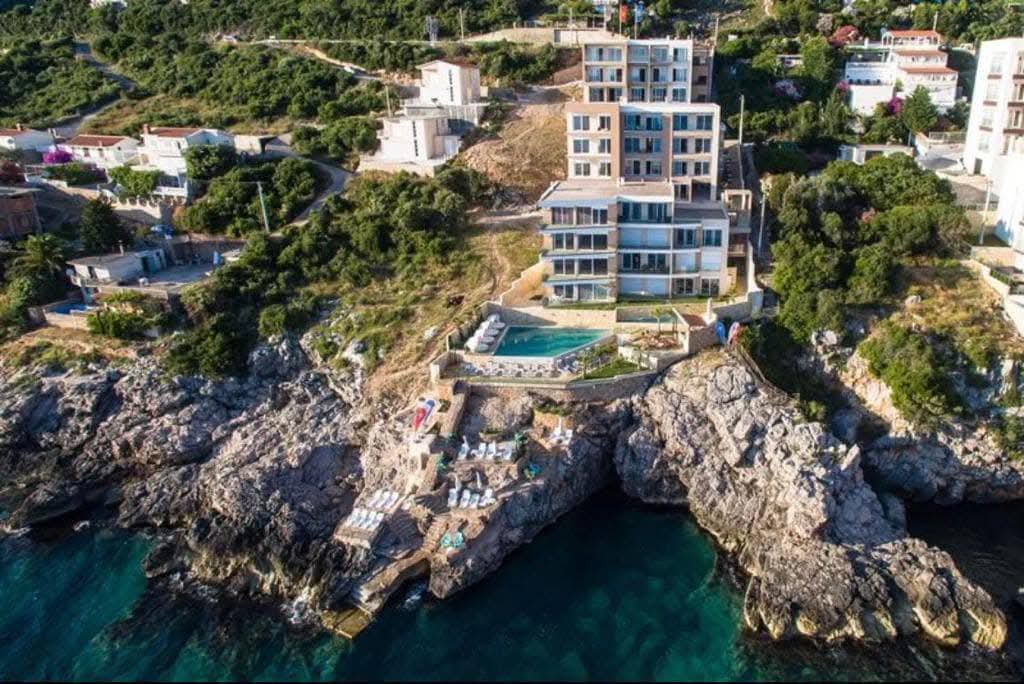2 bedroom Apartments in Dobra Voda, Bar Municipality, Montenegro – MREAL-02