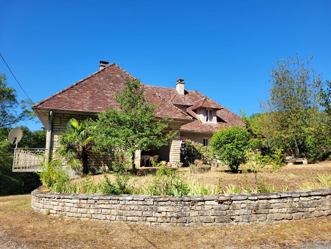 8 bedroom propriete in Vailhourles, Aveyron, France