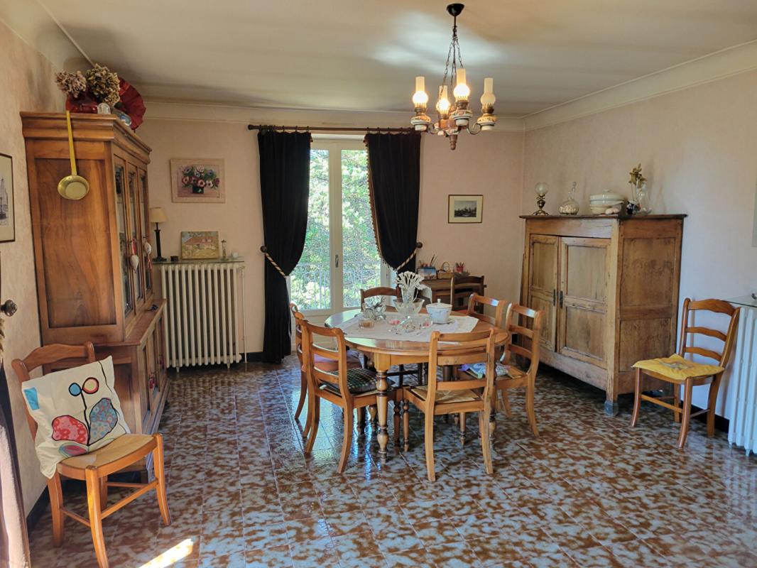 8 bedroom propriete in Vailhourles, Aveyron, France