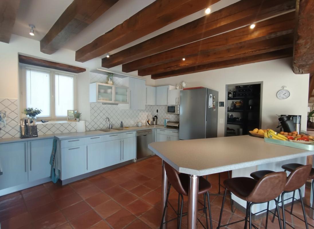 4 bedroom maison in Neuvic, Dordogne, France