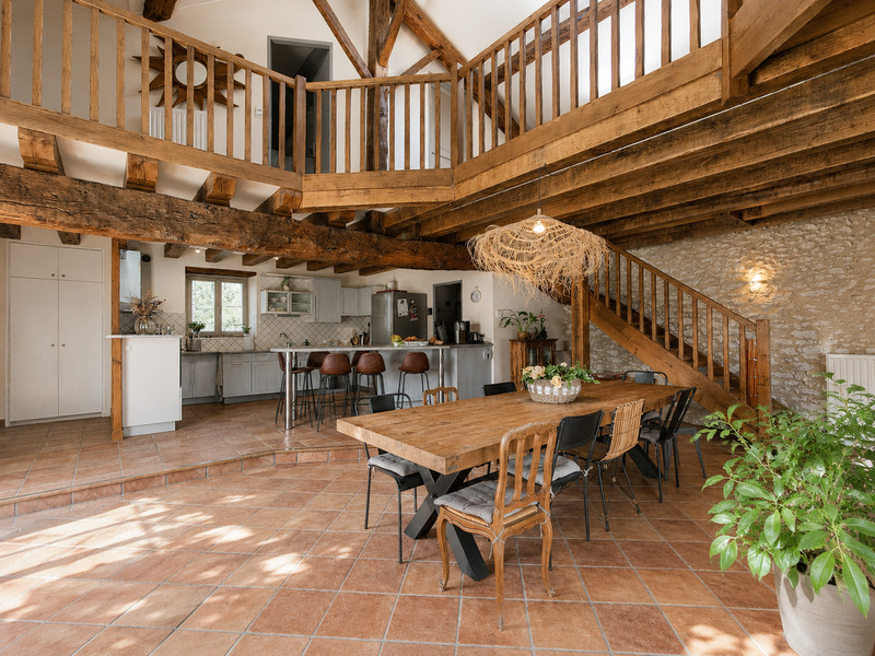 4 bedroom maison in Neuvic, Dordogne, France