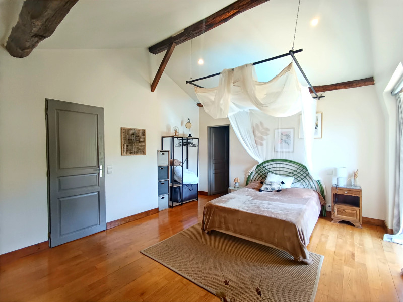 4 bedroom maison in Neuvic, Dordogne, France