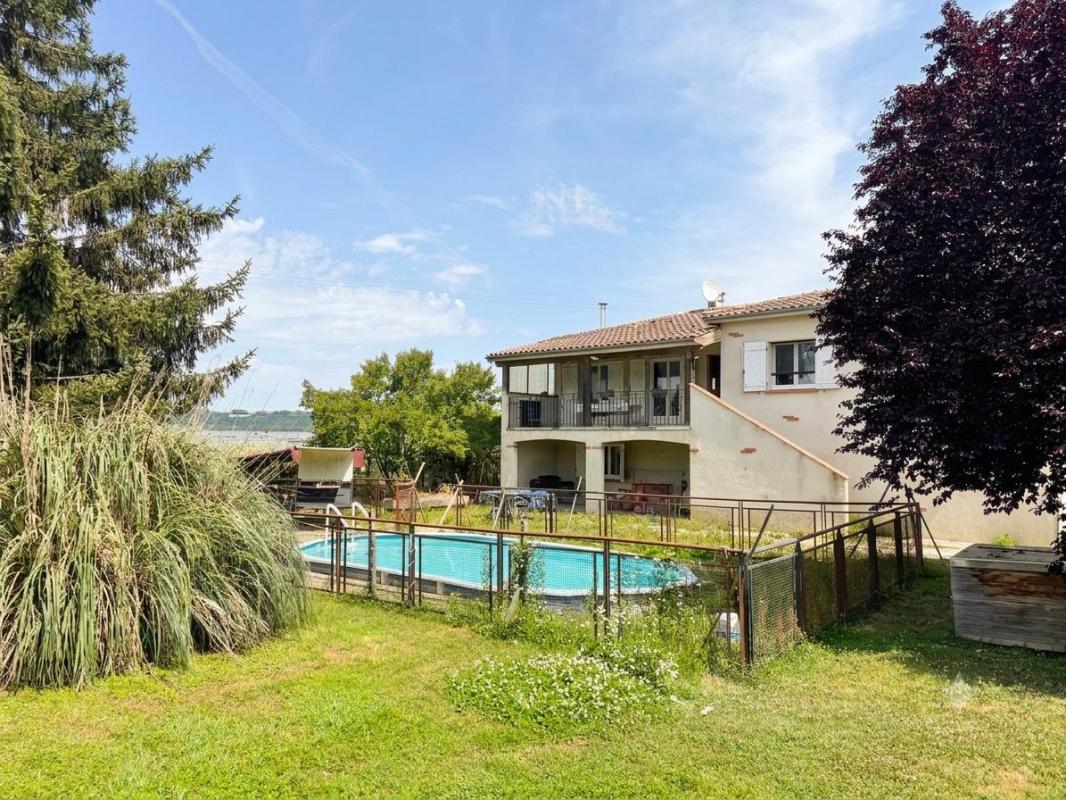 5 bedroom maison de campagne in Montesquieu, Lot-et-Garonne, France