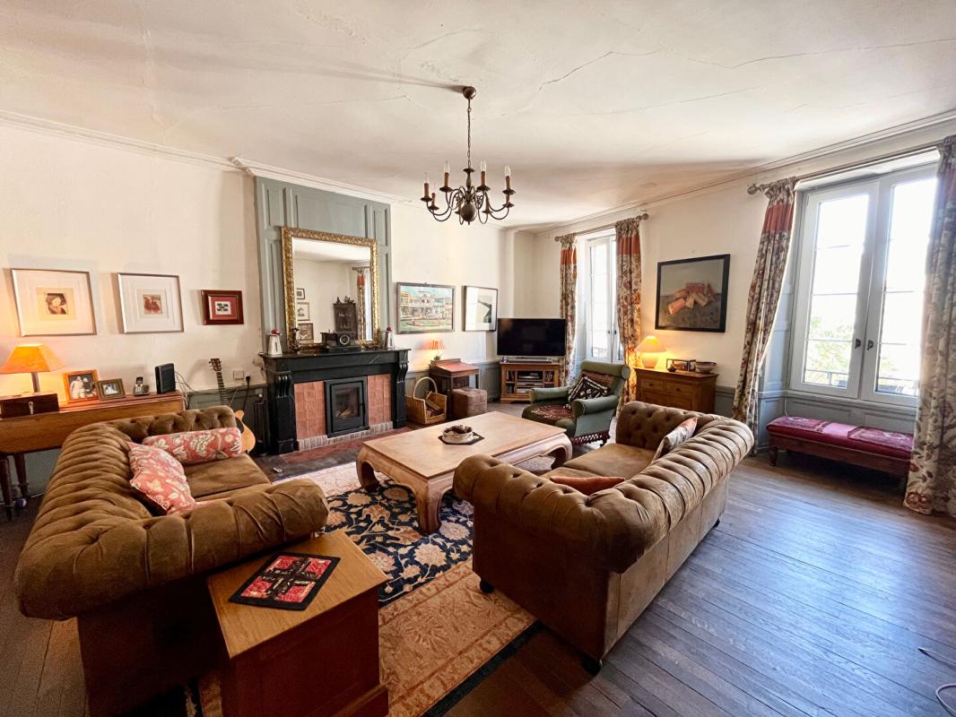 4 bedroom maison in Confolens, Charente, France