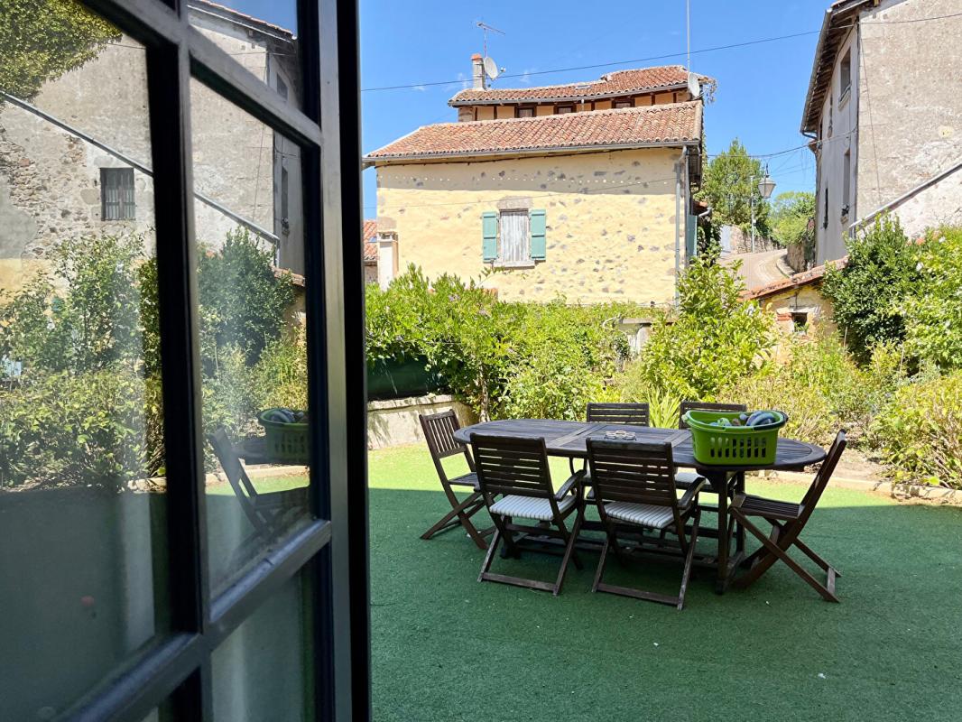 4 bedroom maison in Confolens, Charente, France
