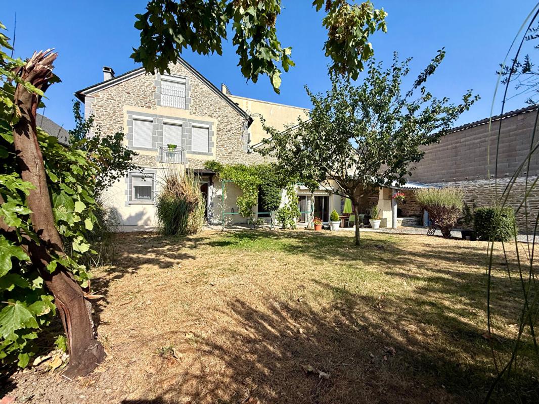 5 bedroom maison in Requista, Aveyron, France