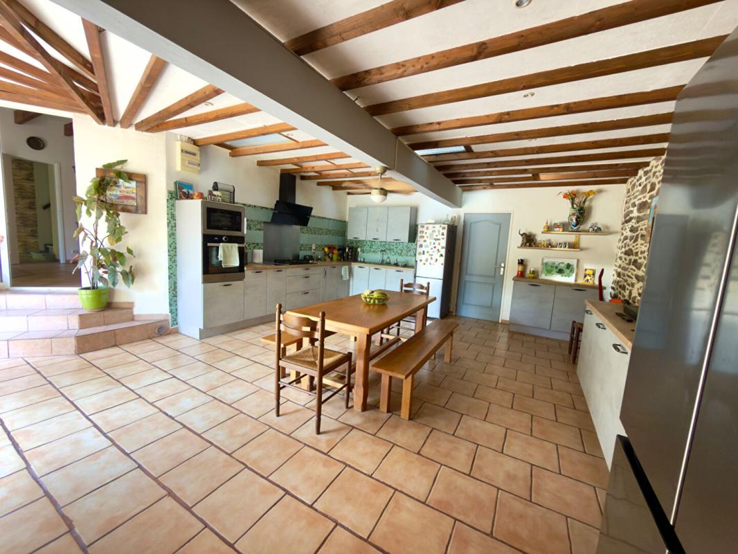 5 bedroom maison in Requista, Aveyron, France