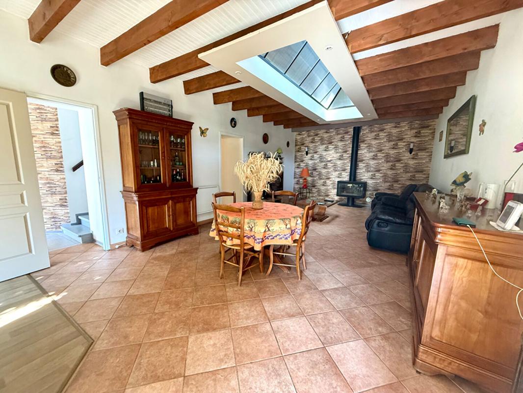 5 bedroom maison in Requista, Aveyron, France