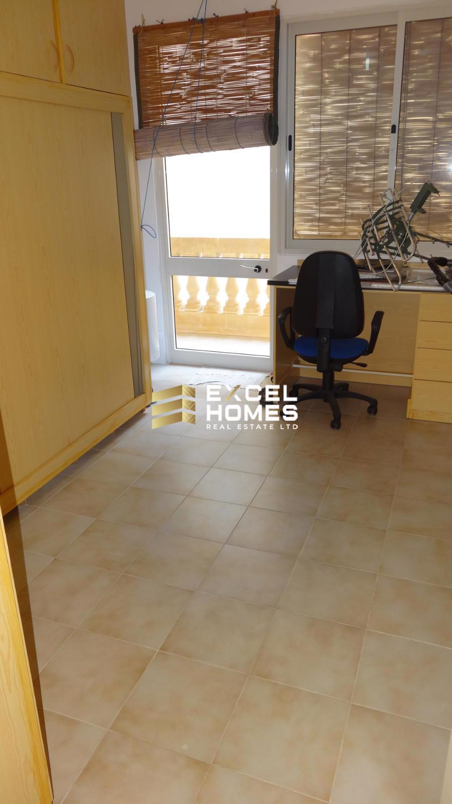 3 bedroom Apartment in Ghajnsielem, Malta – 69308