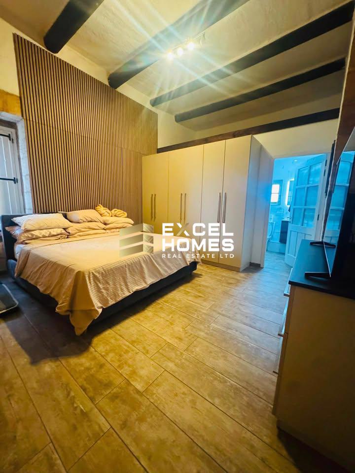 4 bedroom Farmhouse in Birzebbugia, Malta – 69290