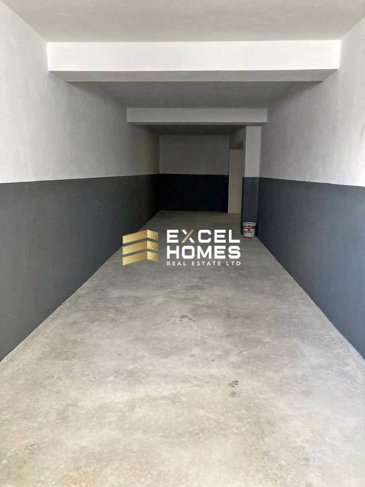 Garage in Birzebbugia, Malta – 69242