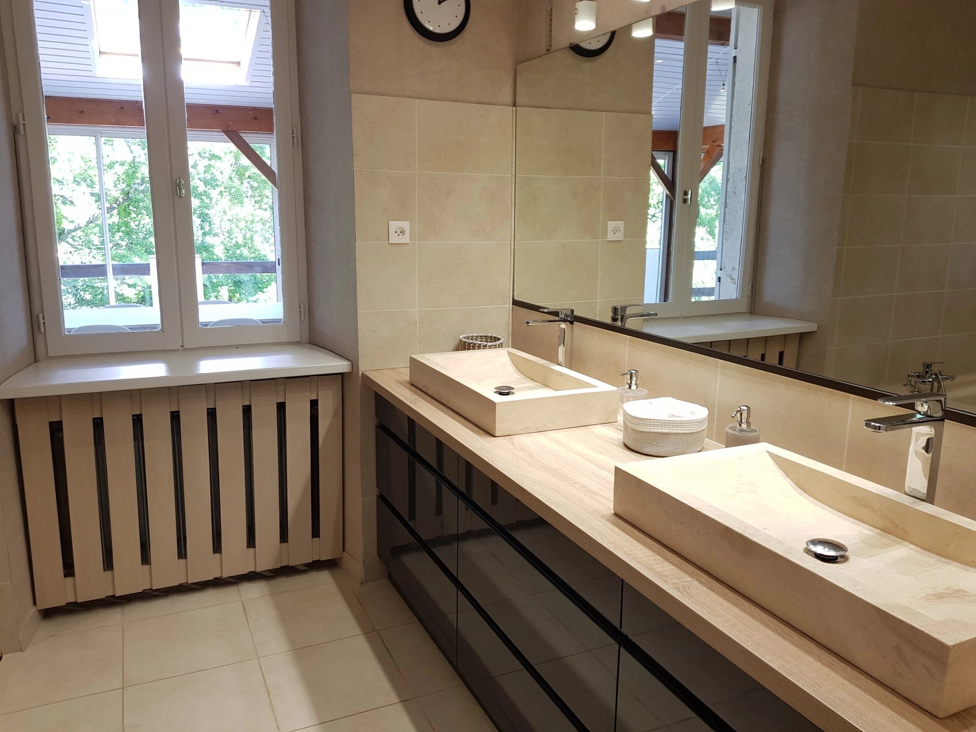 Charming Stone Property with Guest House, Swimming Pool and 2.5 Acres near Montaigu-de-Quercy, South West France, Midi-Pyrénées – France – BVI86642