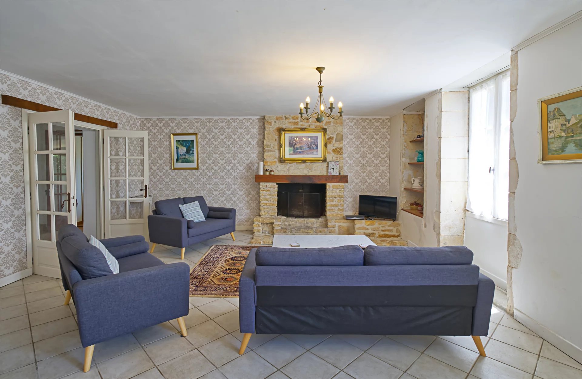 Successful gite complex with 3 bed farmhouse plus 3 cottages, heated swimming pool, Poitou-Charentes – France – BVI57972