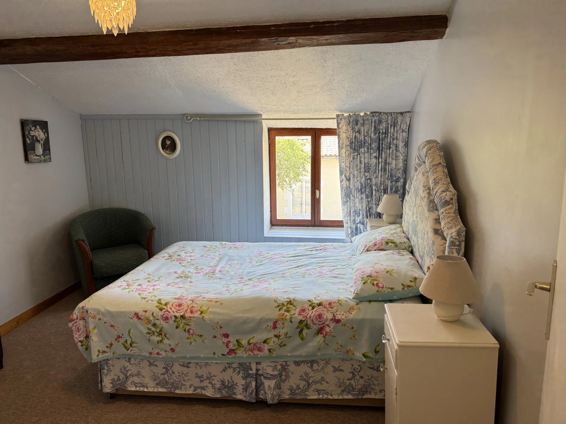 Successful gite complex with 3 bed farmhouse plus 3 cottages, heated swimming pool, Poitou-Charentes – France – BVI57972