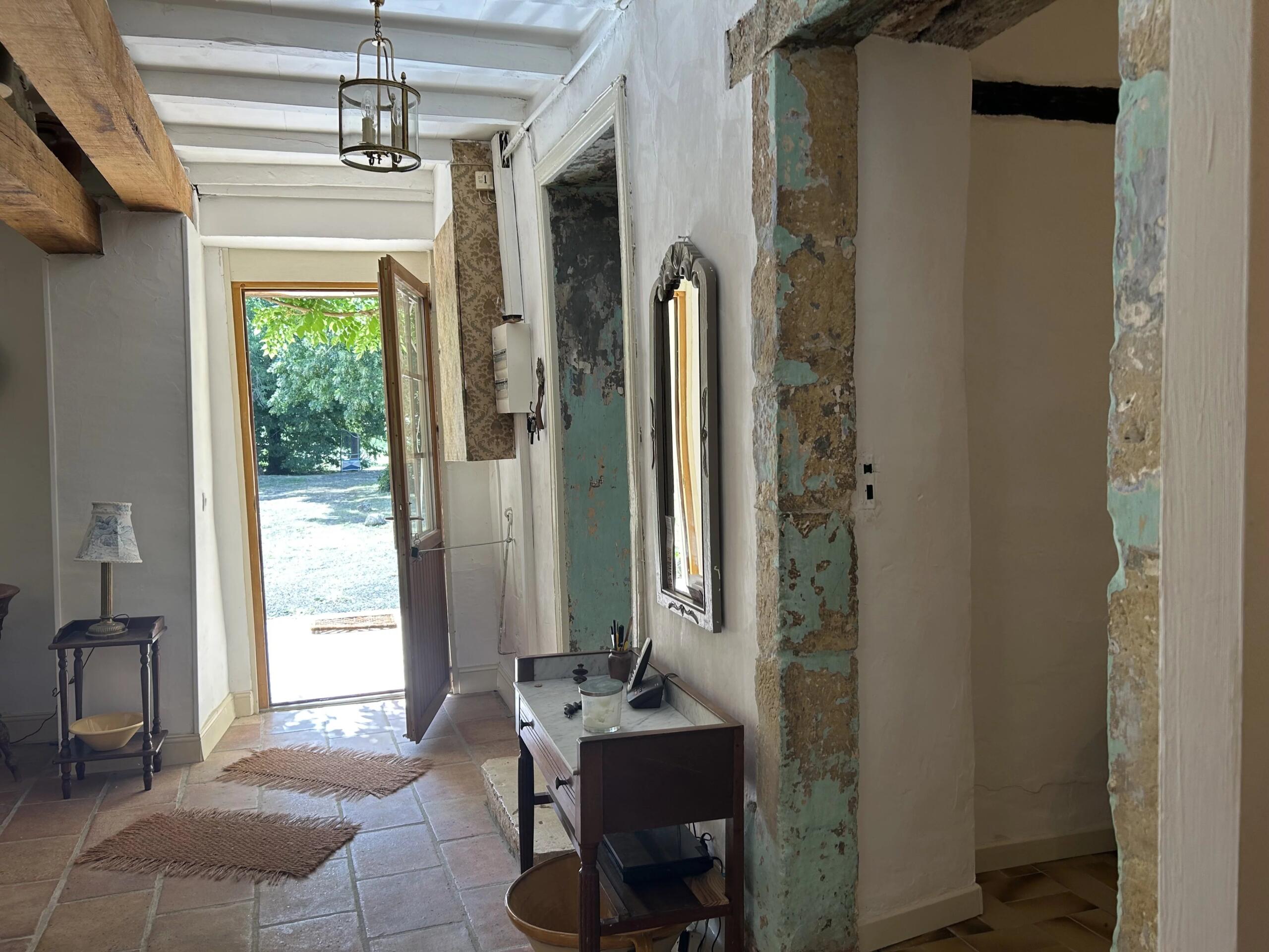 Character farmhouse with beautiful countryside views near Goas and Beaumont-de-Lomagne, Midi-Pyrénées – France – BVI86342