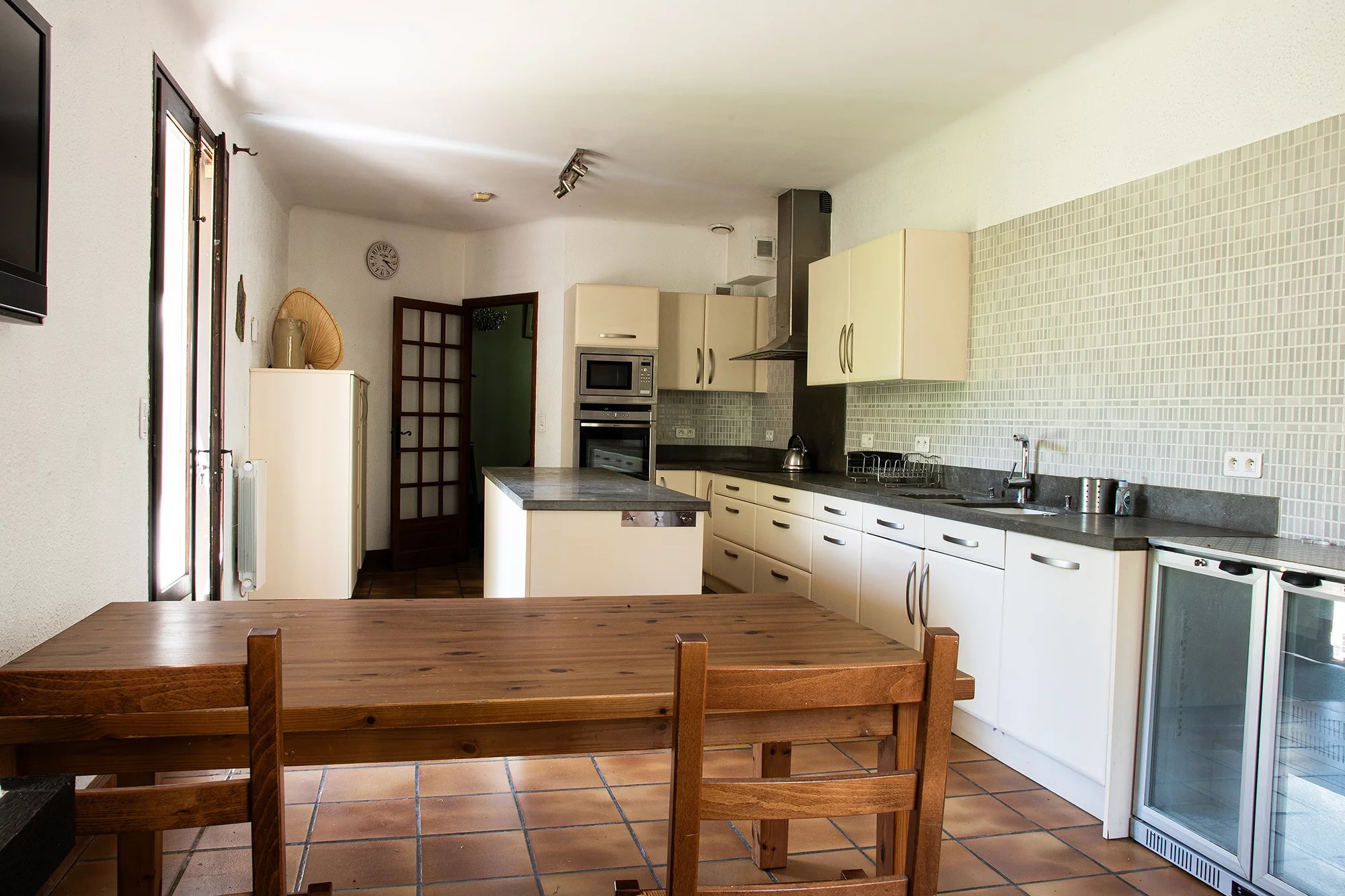 High quality detached house with a pool in magnificent private grounds, Midi-Pyrénées – France – BVI85597
