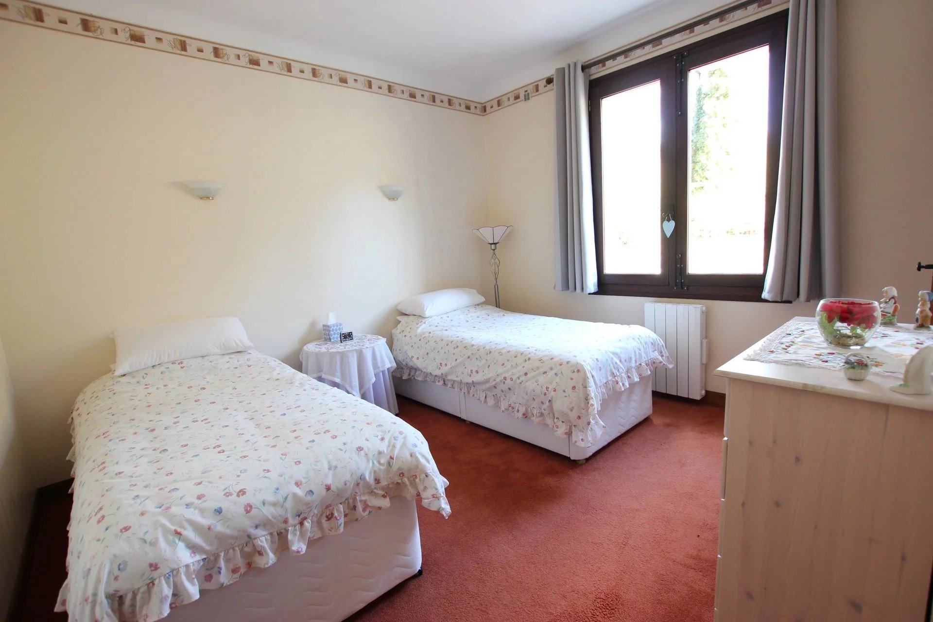 High quality detached house with a pool in magnificent private grounds, Midi-Pyrénées – France – BVI85597