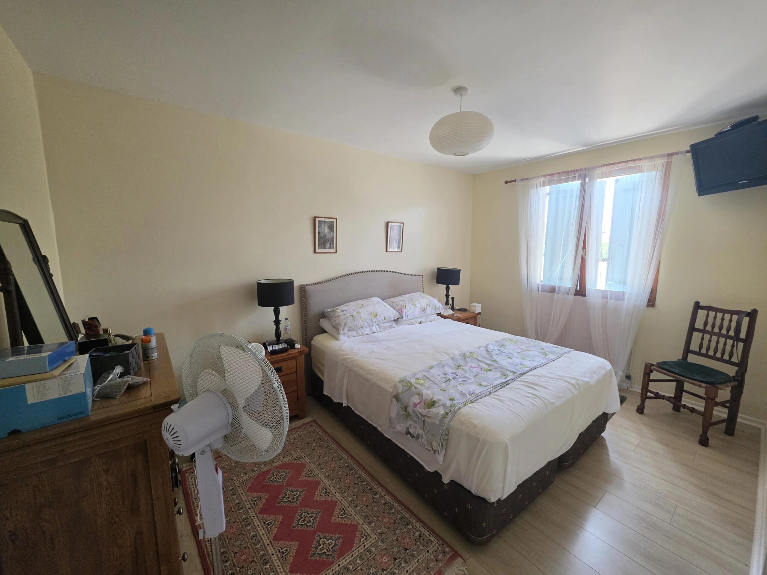 Single-Storey House with Swimming Pool, Garage and Enclosed Garden near Montaigu-de-Quercy, Tarn-et-Garonne, Midi-Pyrénées – France – BVI86641