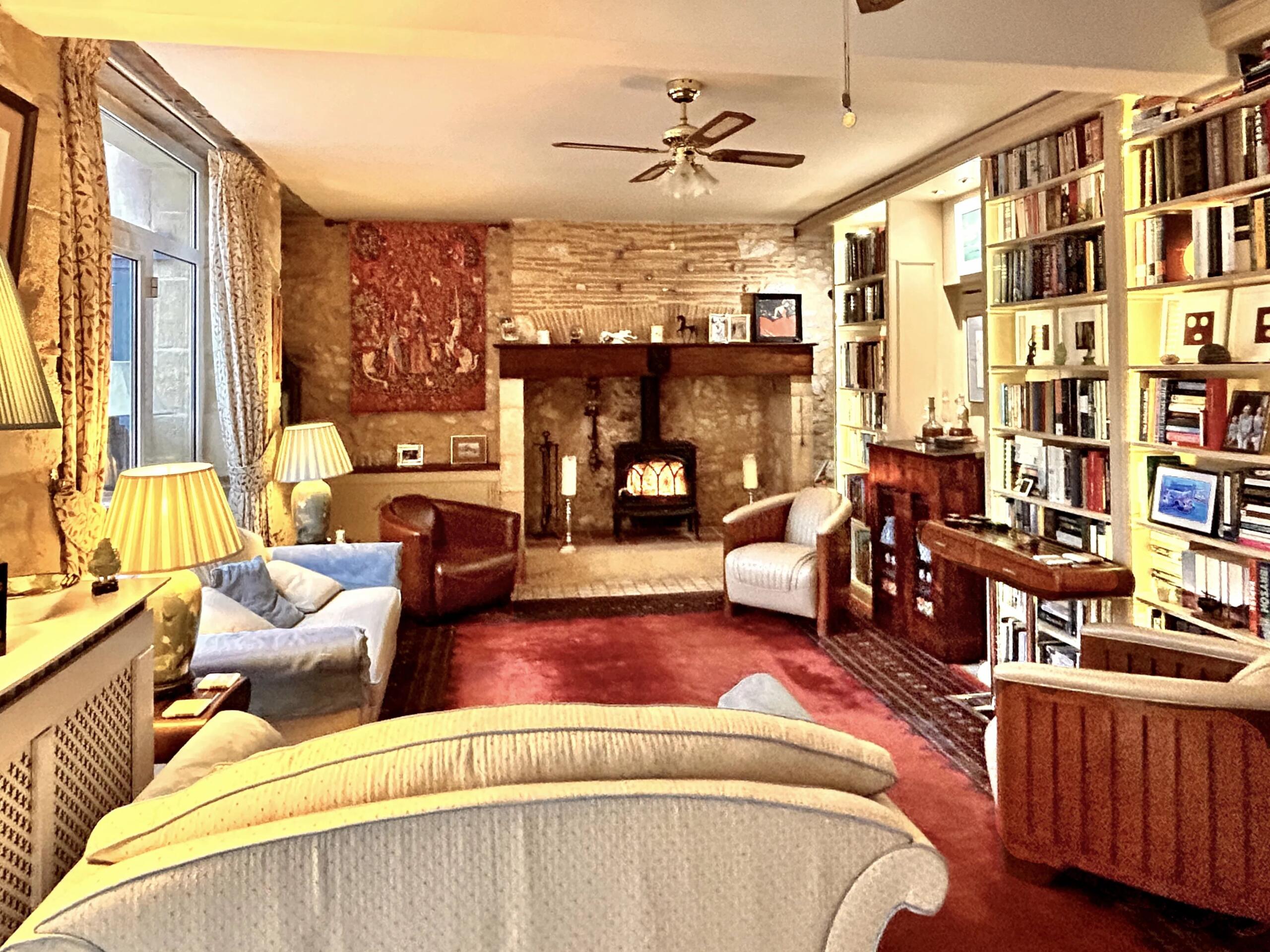 Elegant Townhouse with Garden – Walking distance to Monpazier, Aquitaine – France – BVI86275