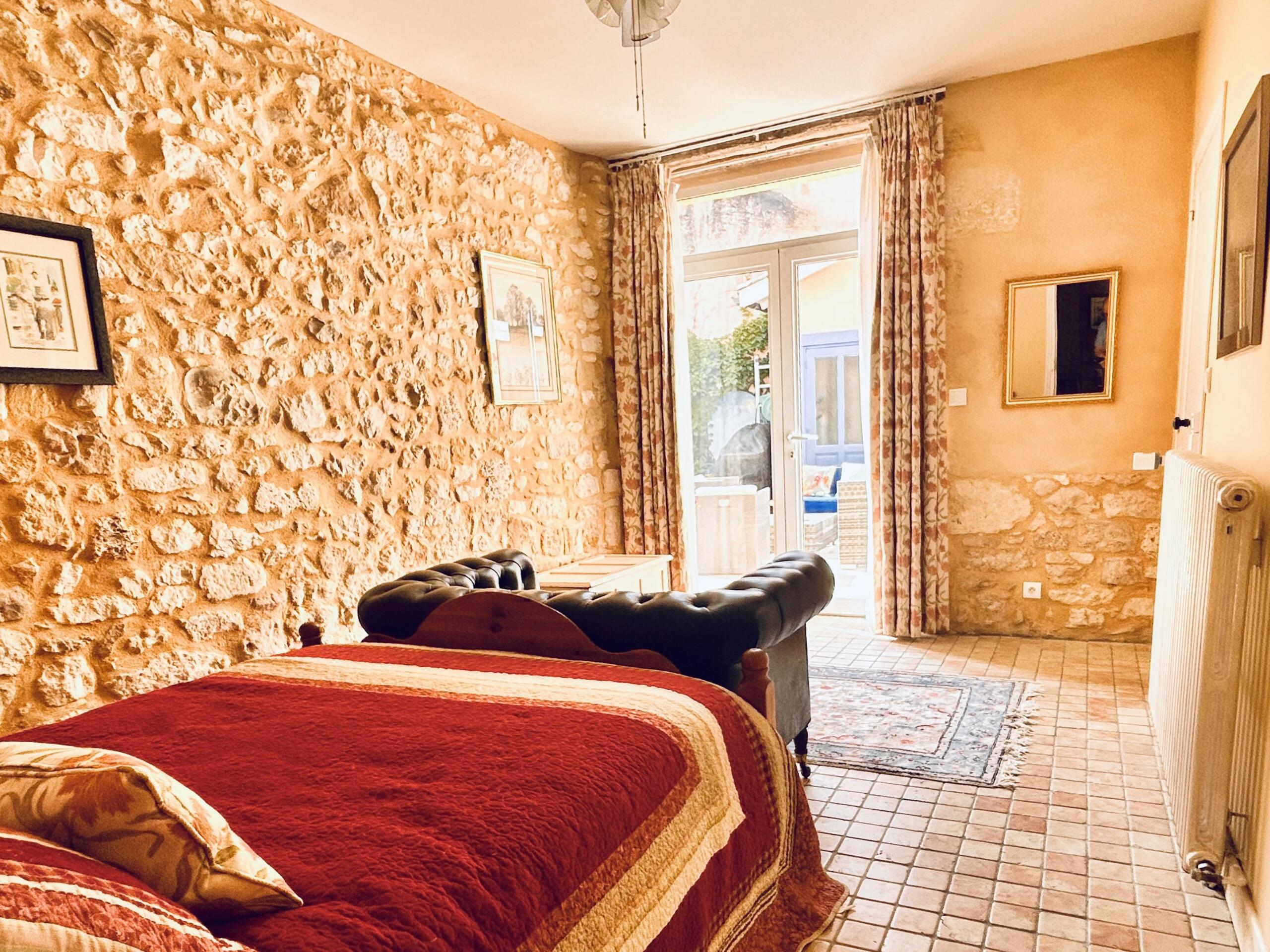 Elegant Townhouse with Garden – Walking distance to Monpazier, Aquitaine – France – BVI86275