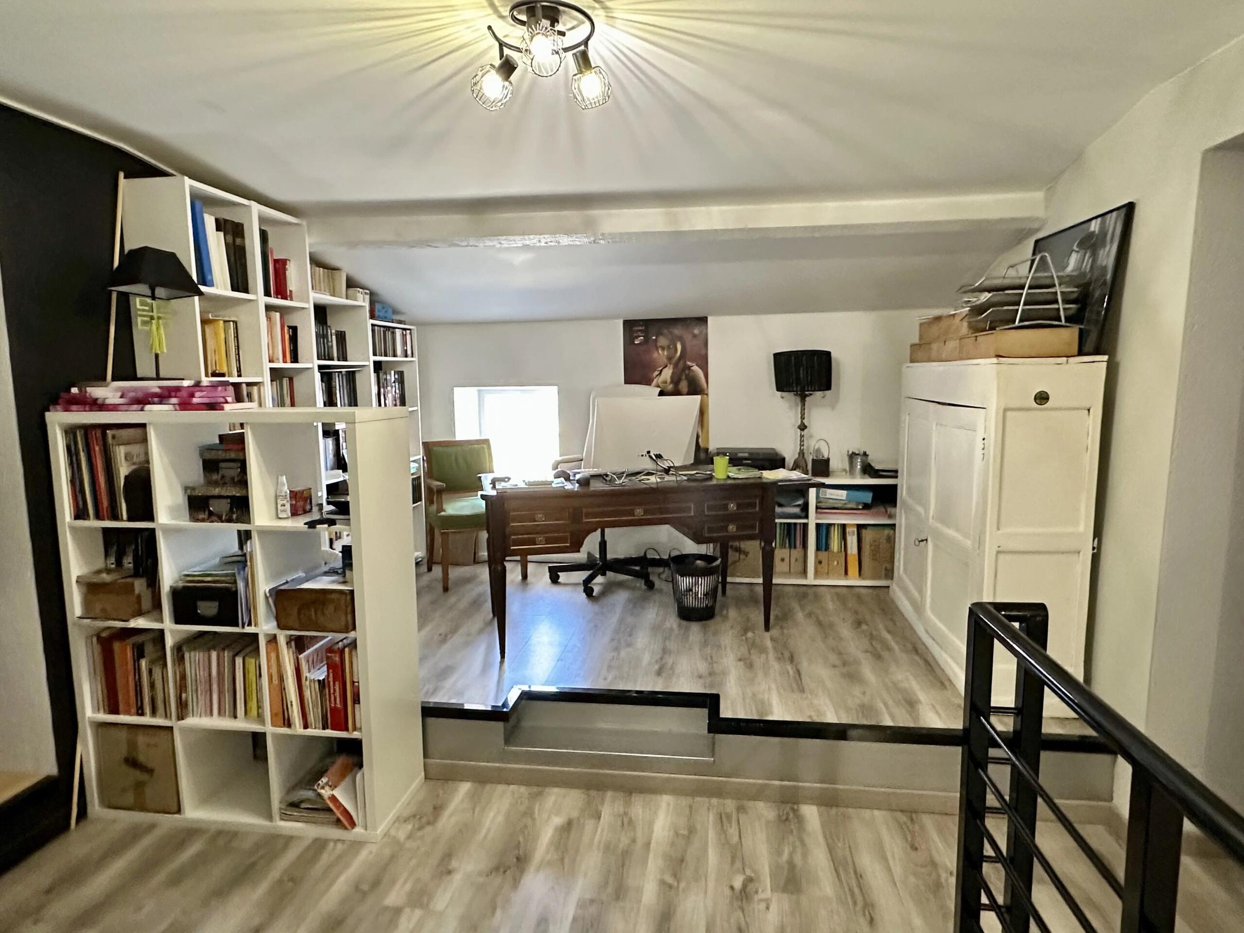 Beautifully Renovated Character Home with Stunning Kitchen, Enclosed Garden and 4 Bedrooms, Poitou-Charentes – France – BVI86138