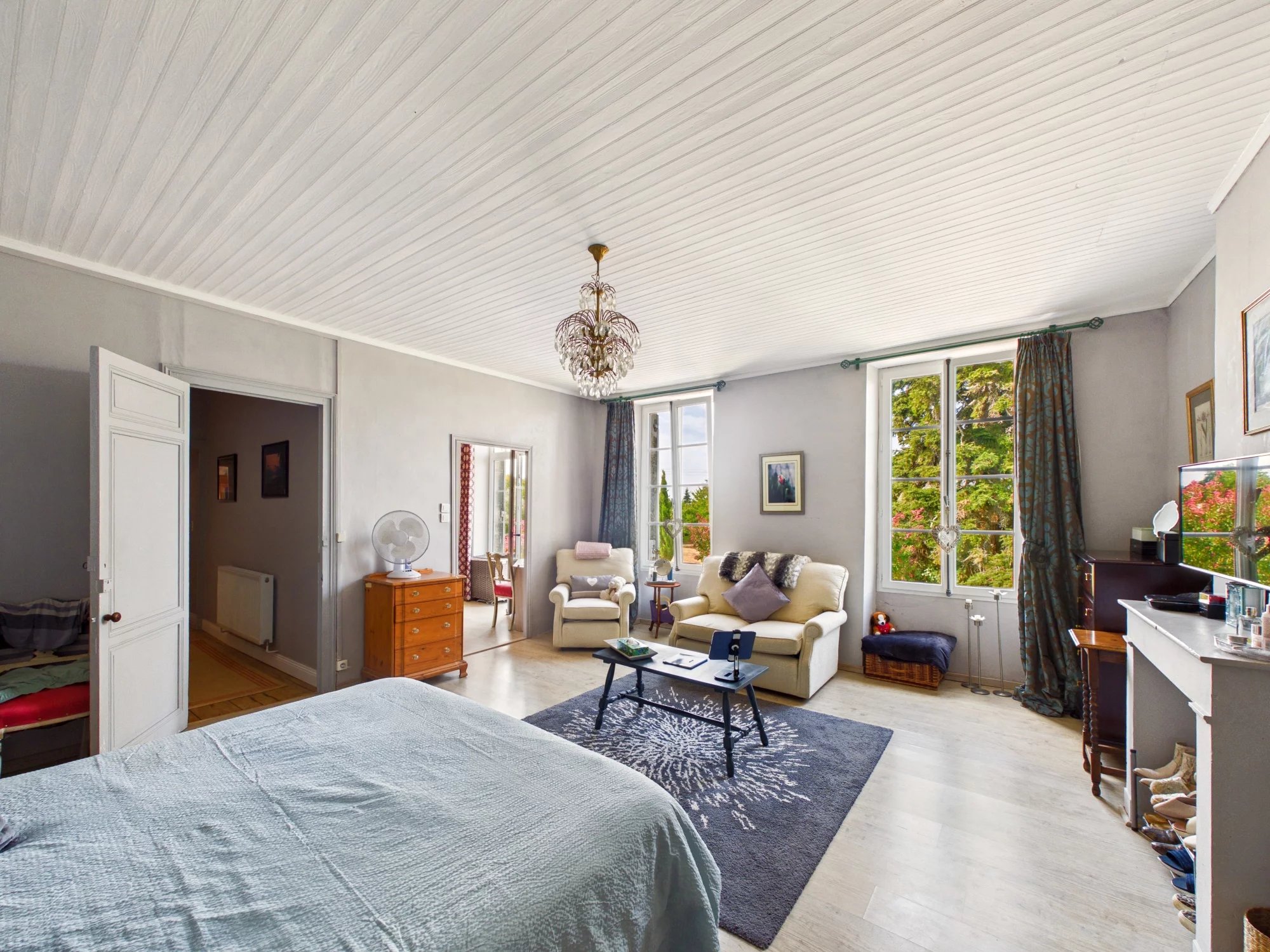 Elegant Maison de Maitre with Heated Pool and Parkland Gardens – Dordogne, Aquitaine – France – BVI86546