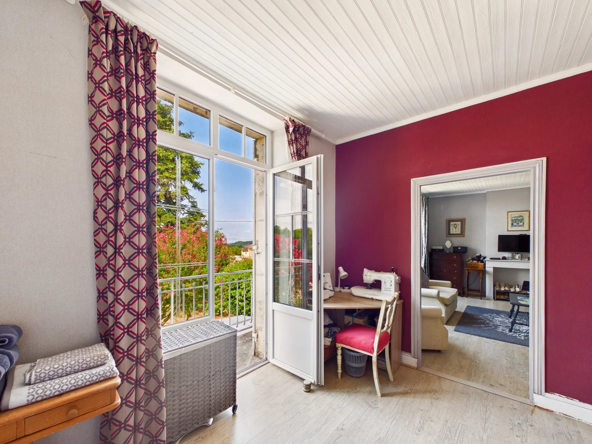 Elegant Maison de Maitre with Heated Pool and Parkland Gardens – Dordogne, Aquitaine – France – BVI86546