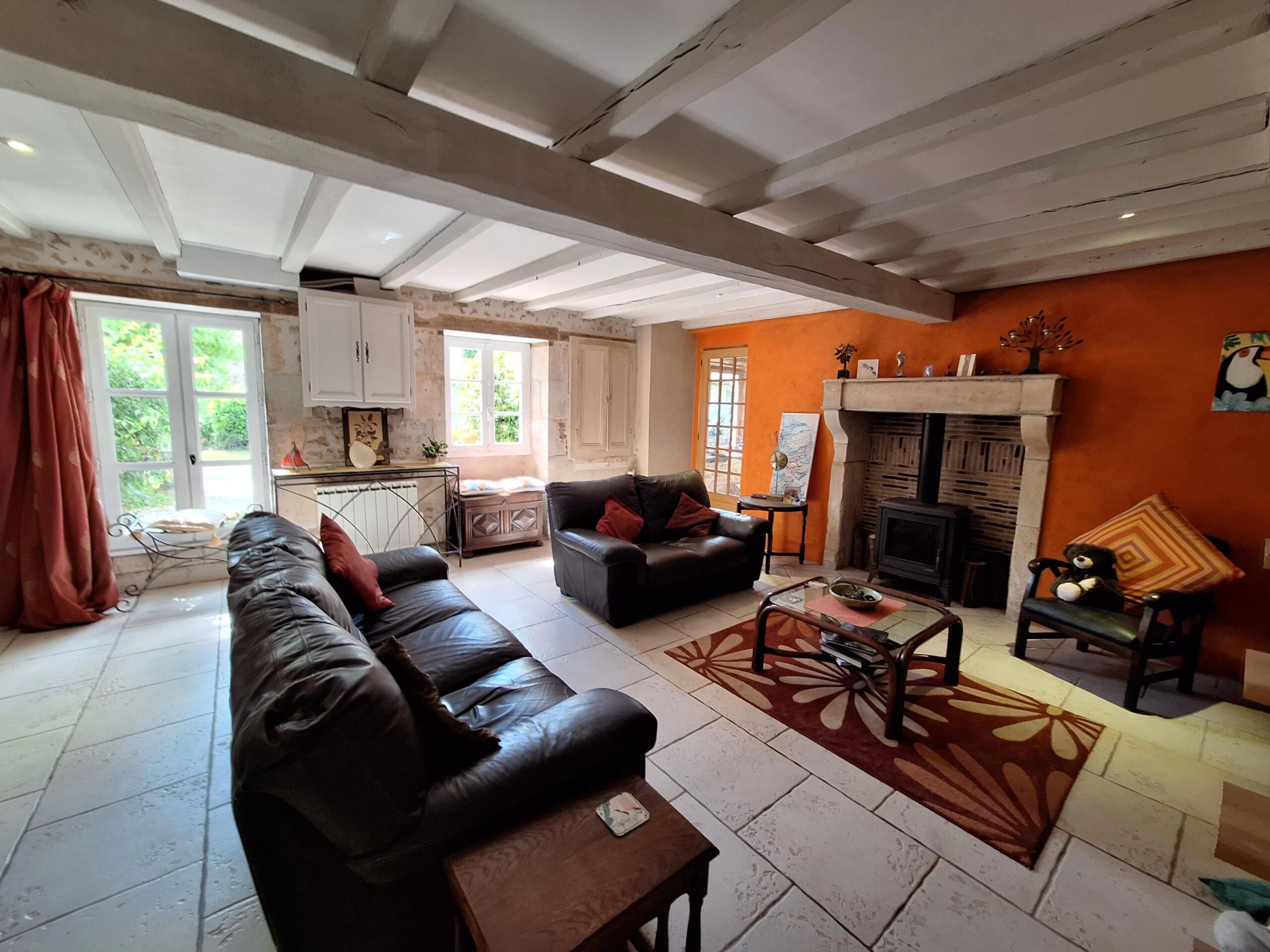 Delightful character property in a quiet hamlet, Poitou-Charentes – France – BVI85784