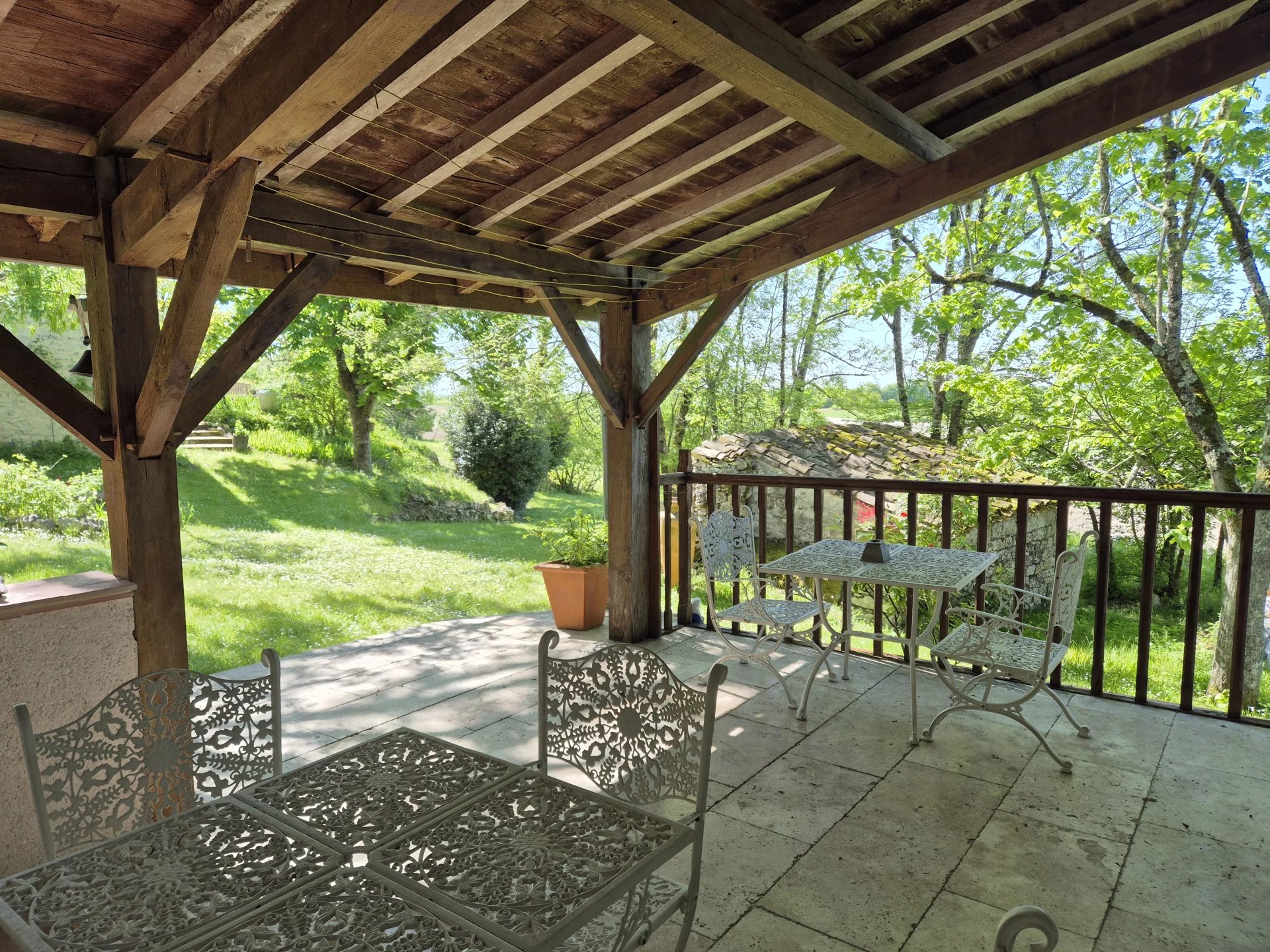 Character Stone Property with Two Houses, Swimming Pool and 1.2 Hectares near Montaigu-de-Quercy, South West France, Midi-Pyrénées – France – BVI80309