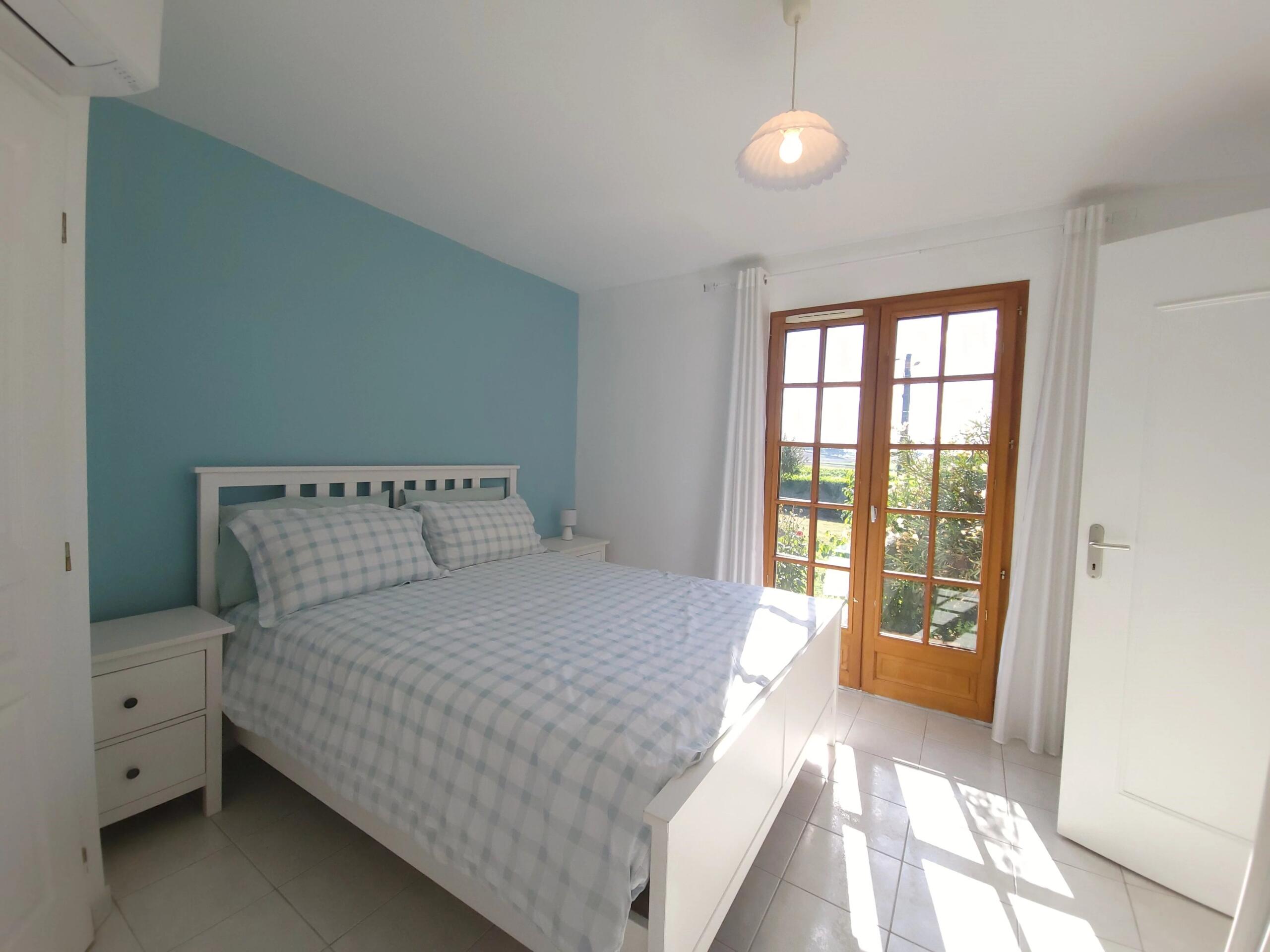Immaculately presented 3-4 bedroom village home with pool, Aquitaine – France – BVI76830