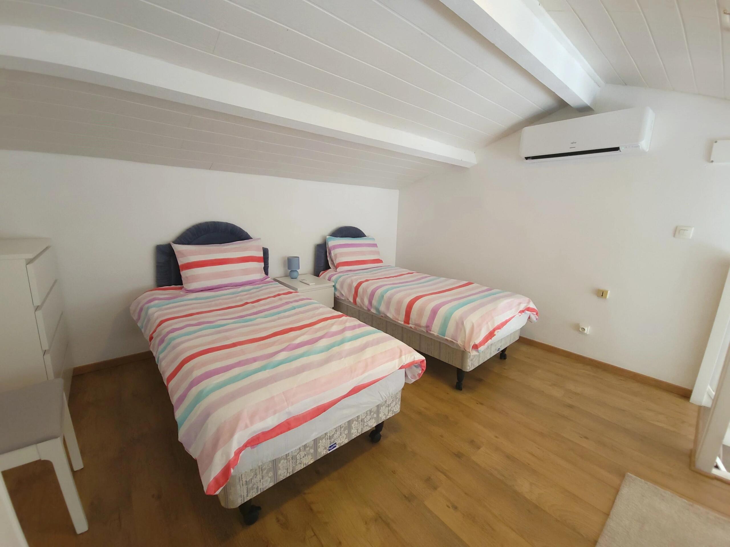 Immaculately presented 3-4 bedroom village home with pool, Aquitaine – France – BVI76830