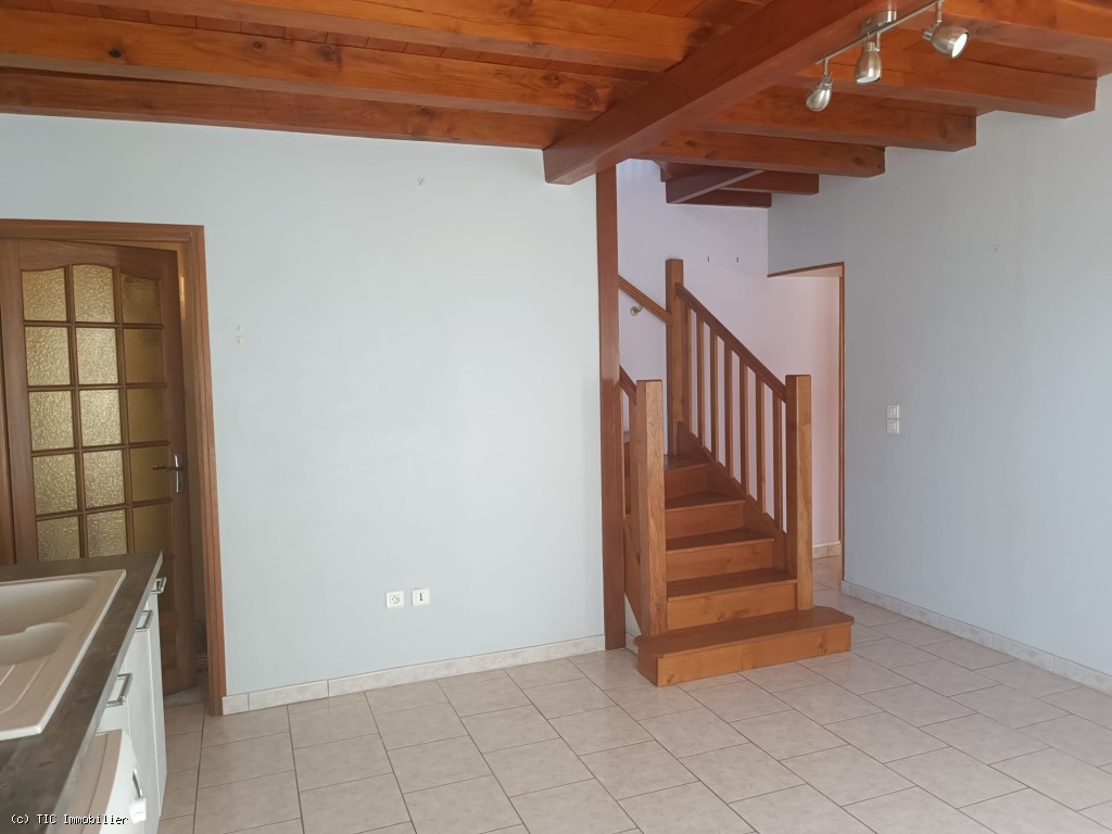 4 bedroom House in Ruffec, France – r7565