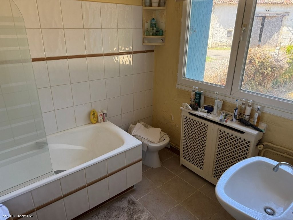 4 bedroom House in Villefagnan, France – r7556