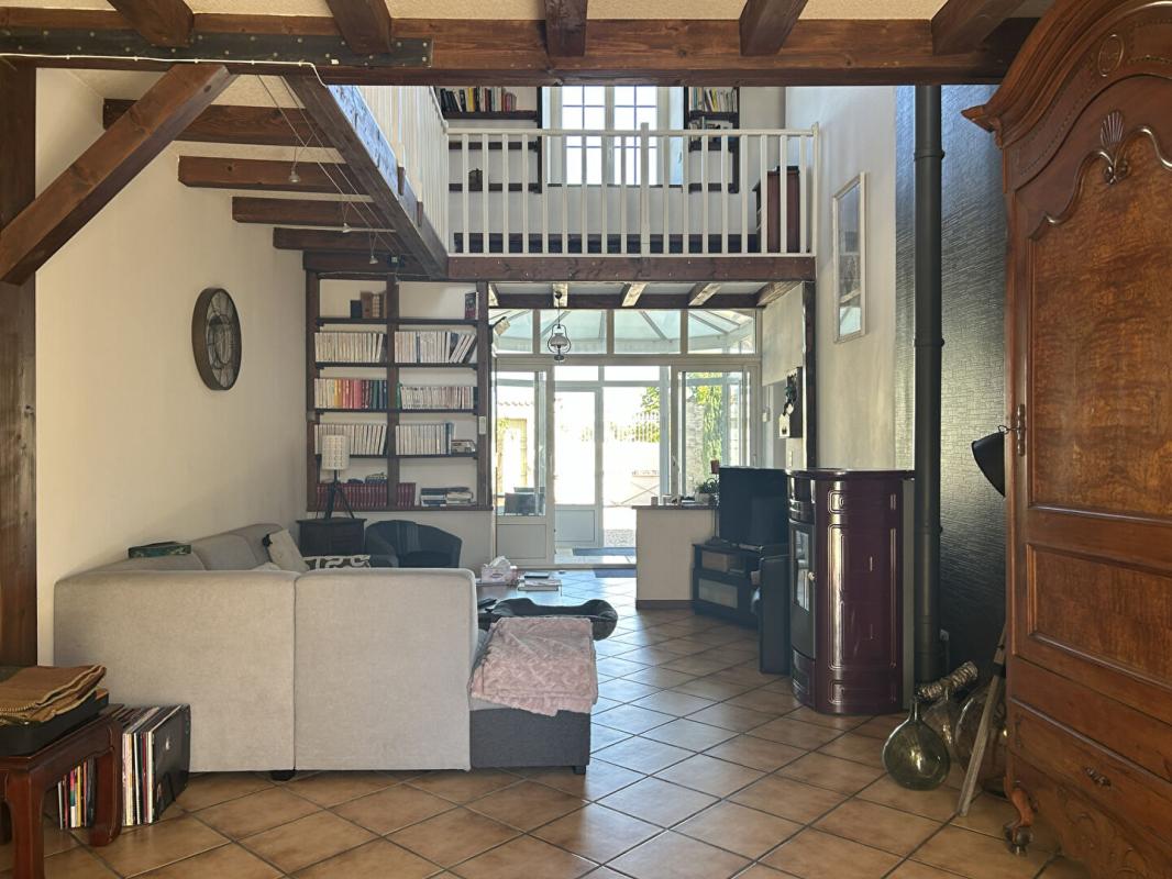4 bedroom maison de maitre in Bignay, Charente-Maritime, France