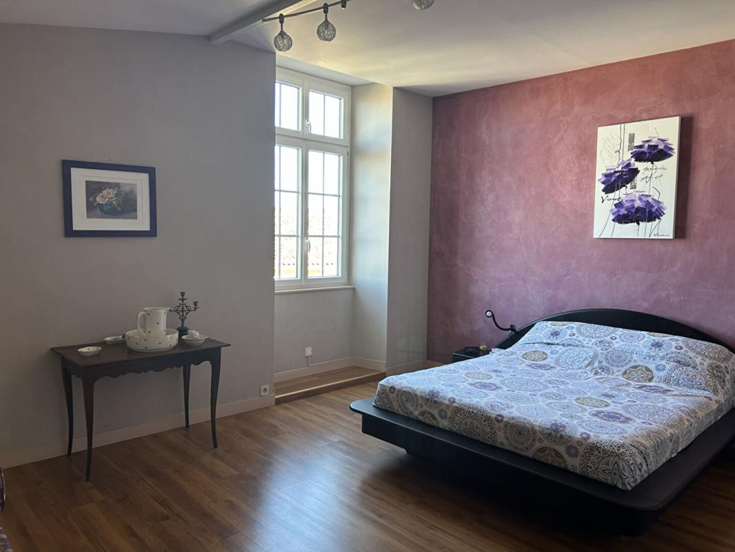 4 bedroom maison de maitre in Bignay, Charente-Maritime, France
