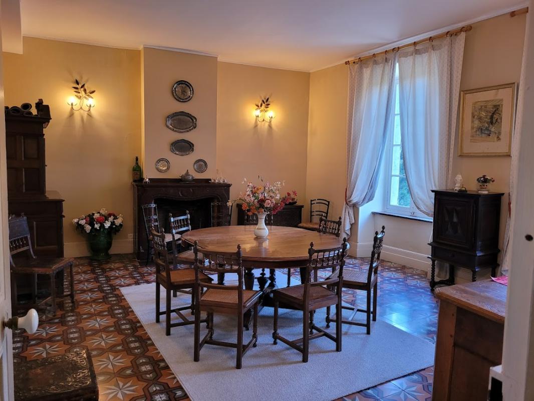 22 bedroom maison de maitre in Monze, Aude, France
