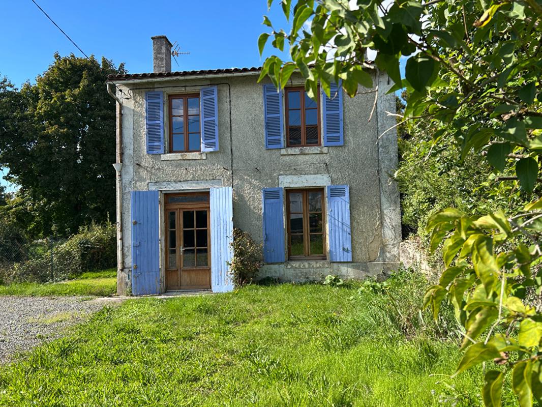 4 bedroom maison de village in Aulnay, Charente-Maritime, France