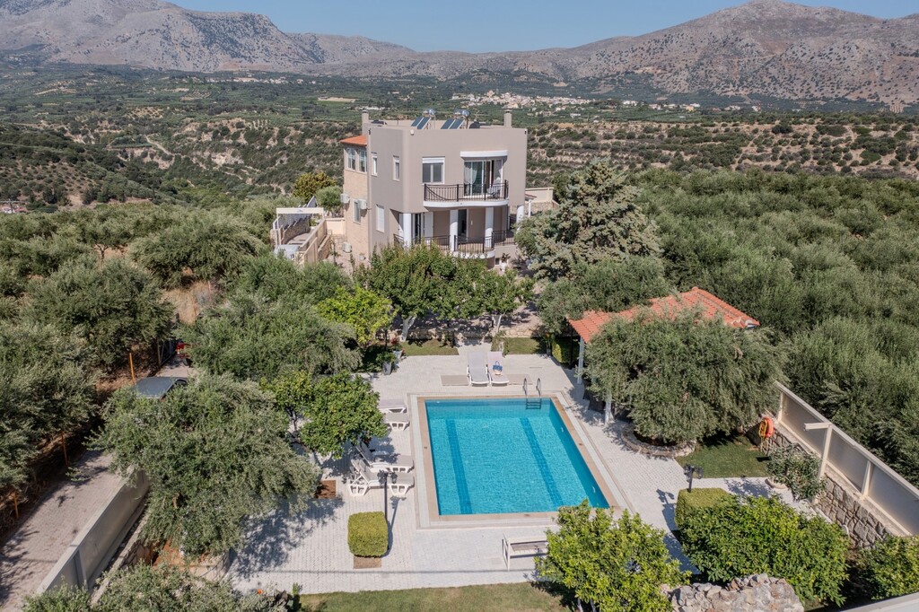 5 bedroom Villa in Gazi, Heraklion Prefecture, Greece – 66655