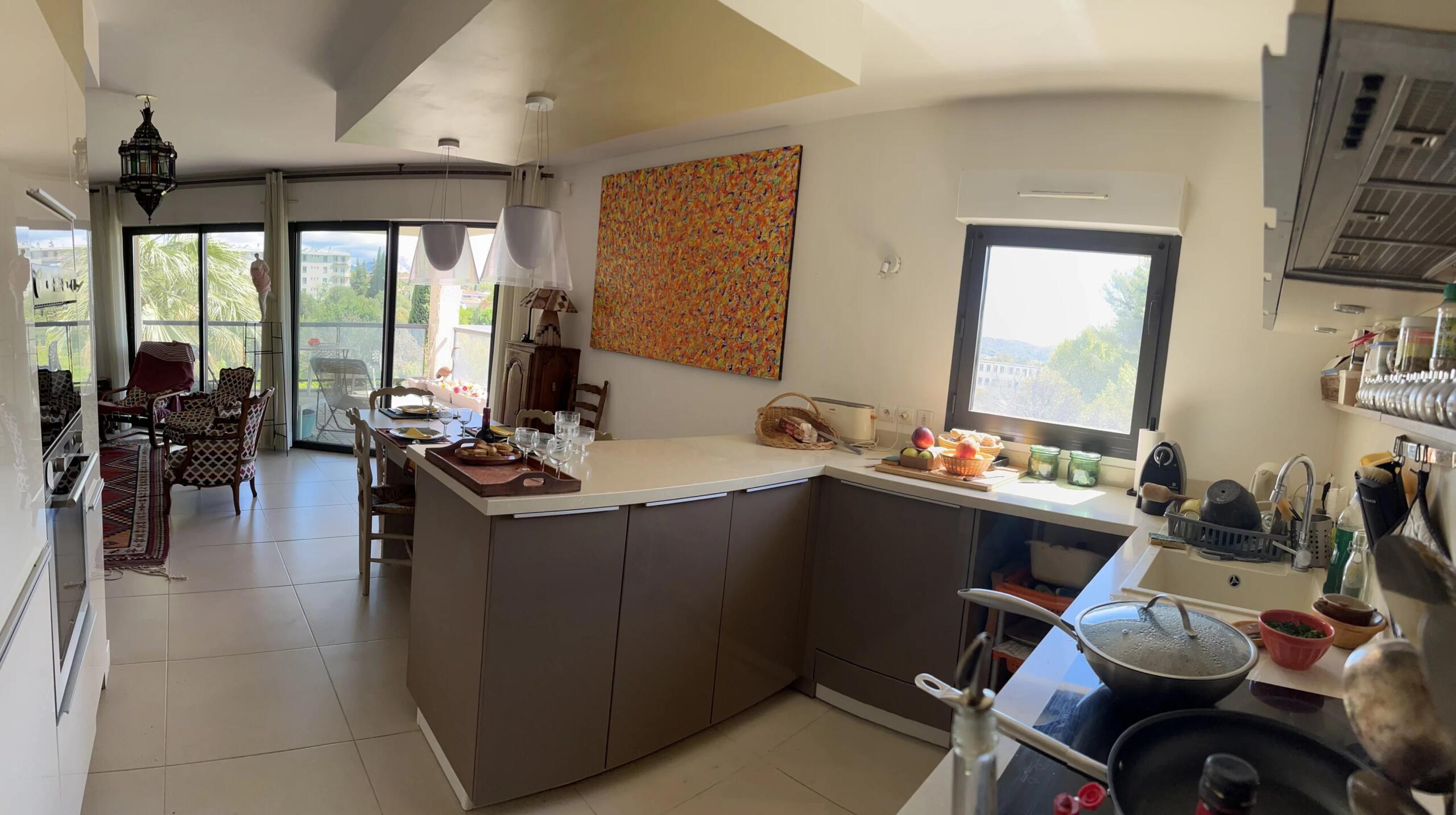 Aix-en-Provence – Beautiful 2-Bedroom Apartment with Panoramic Views, Terrace, Garage & Parking, Provence-Alpes-Côte d’Azur – France – BVI81708