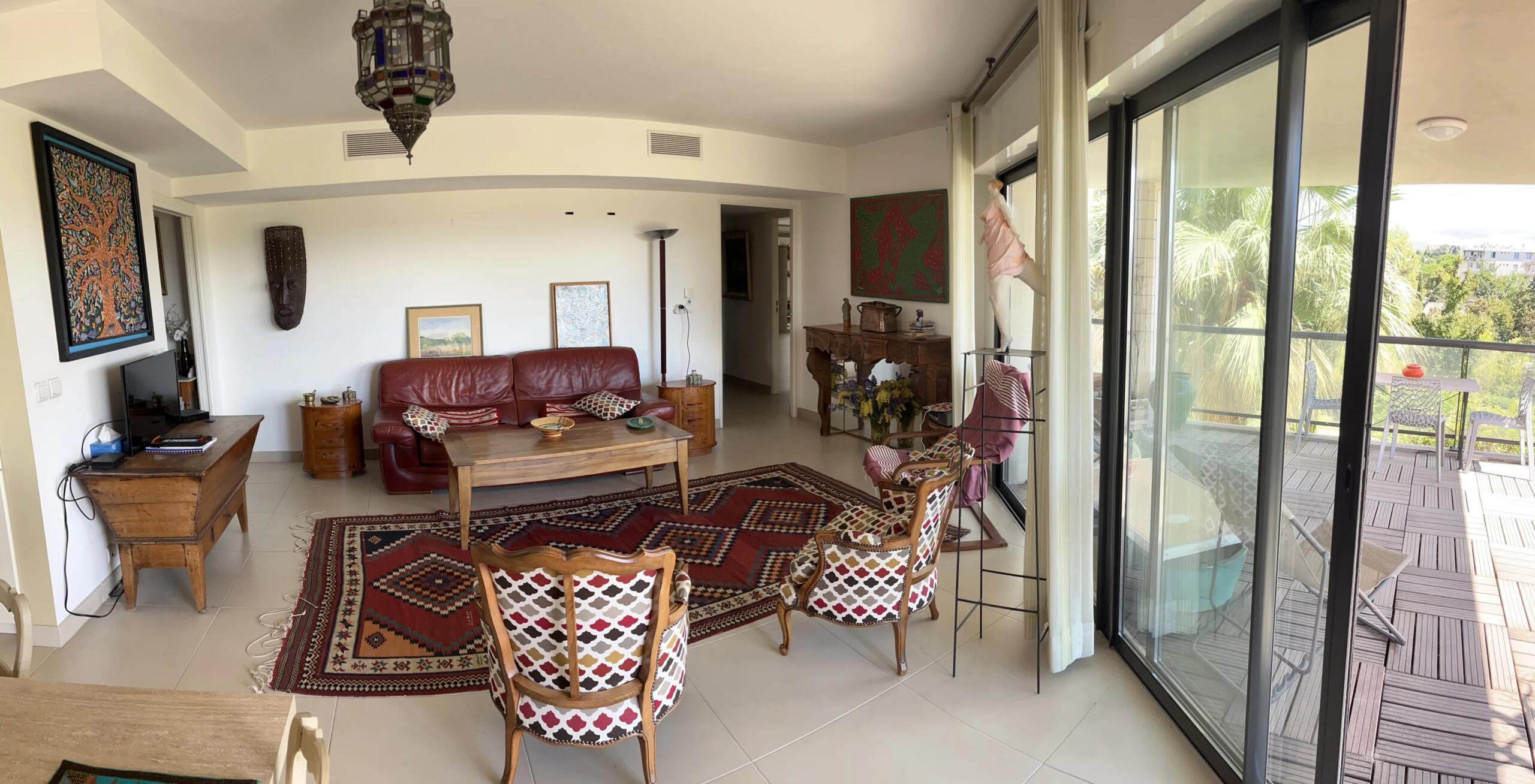 Aix-en-Provence – Beautiful 2-Bedroom Apartment with Panoramic Views, Terrace, Garage & Parking, Provence-Alpes-Côte d’Azur – France – BVI81708