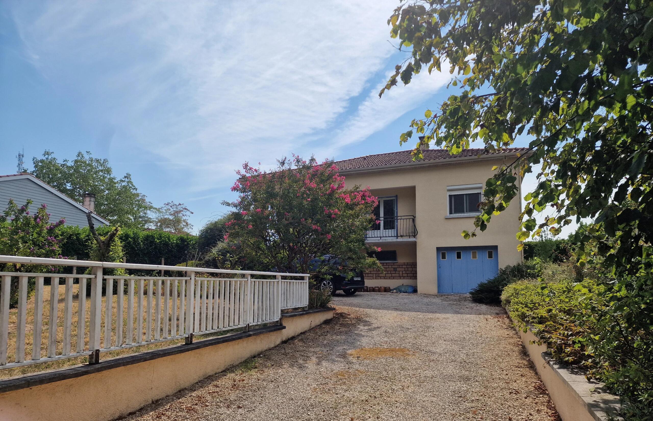 Charming Village Home with Spacious Grounds Near Monflanquin, Aquitaine – France – BVI84337