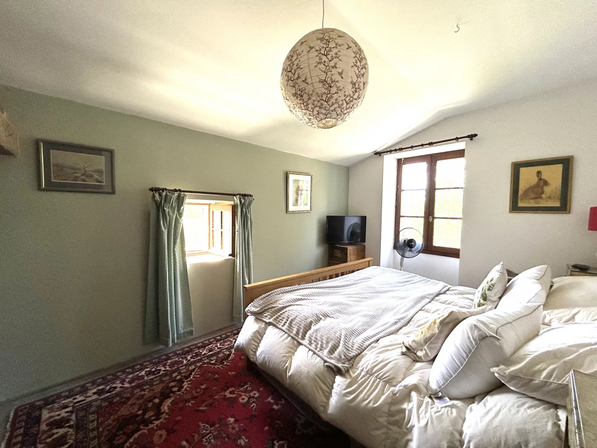 Pretty 3 bedroom cottage with large garden and barn close to Civray, Poitou-Charentes – France – BVI83229