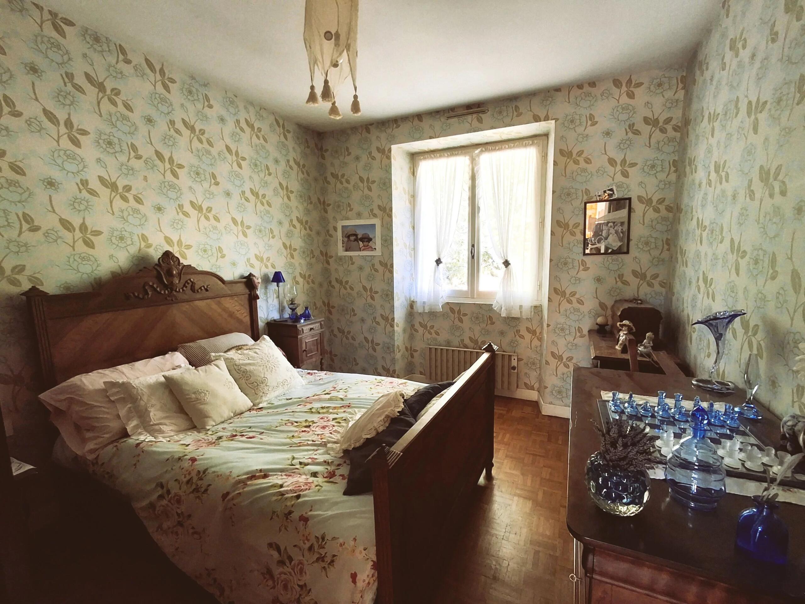 Spacious family home with 2 hectares of land, extensive outbuildings and beautiful countryside views, Midi-Pyrénées – France – BVI86459