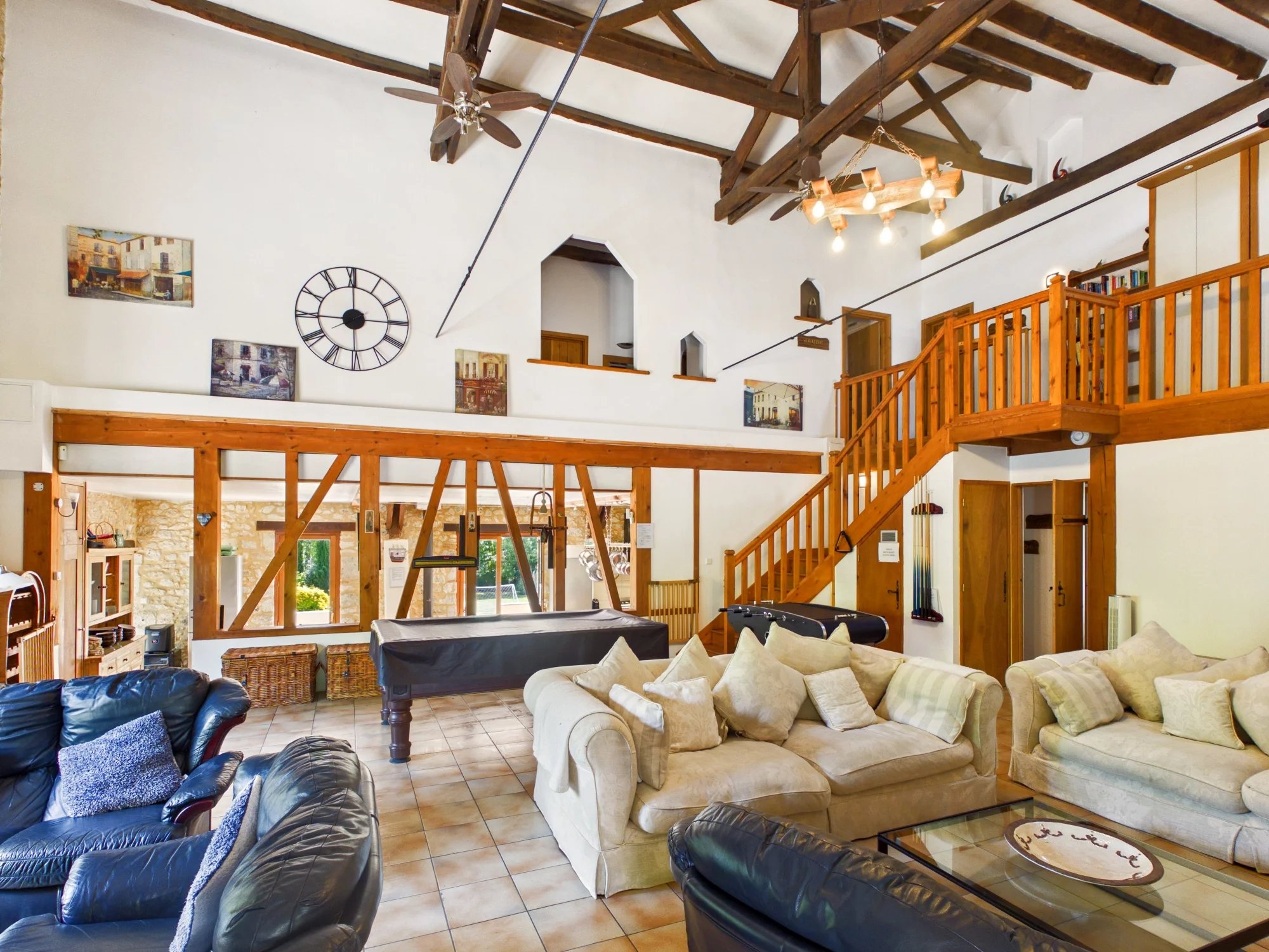 Beautiful Dordogne Retreat with Heated Pool and Beautiful Gardens, Aquitaine – France – BVI85536