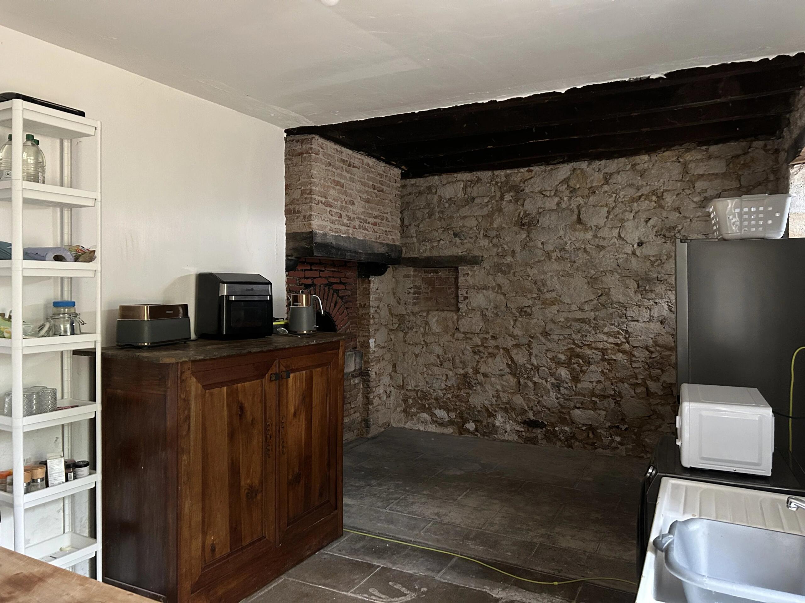 Two houses and large barn in quiet hamlet, Centre – France – BVI86745